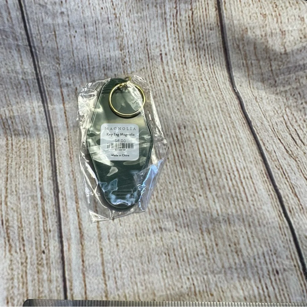Magnolia Silos green retro style key tag - Picture 6 of 7